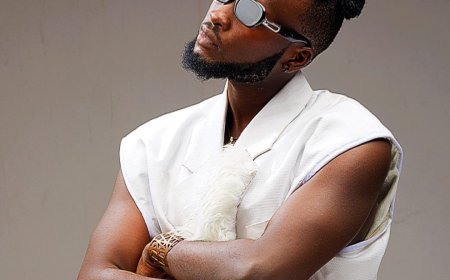 Kevin Kade wigeze guhomba miliyoni zirindwi ku ndirimbo, yagiriye inama bagenzi be