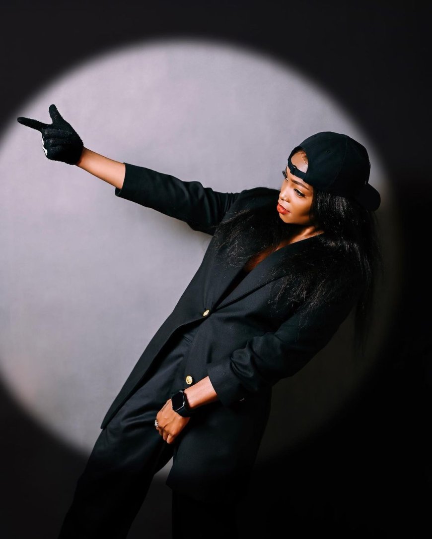 Young Grace wari umaze imyaka hafi itanu atigaragaza yari ahugiye mu biki?