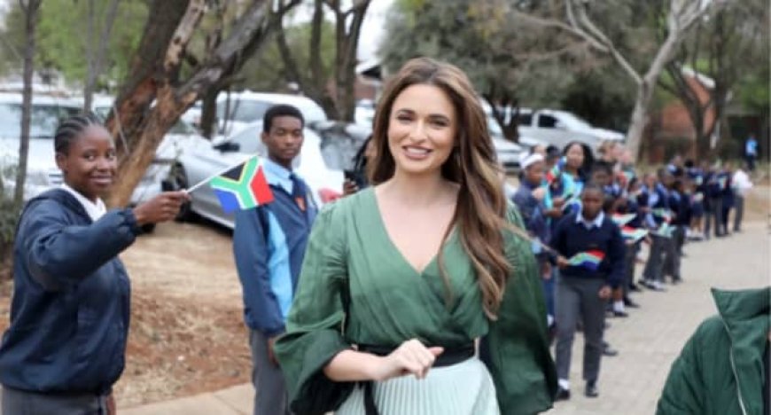 Miss South Afurika 2024, Mia Le Roux yatangiye gushyira mu bikorwa ibyo yiyemeje