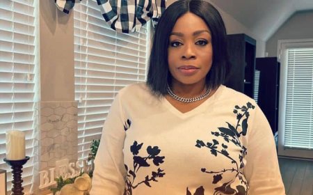 Umuramyi Sinach yajyanywe mu nkiko ashinjwa kutishyura indirimbo