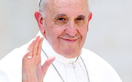 Ni we Papa Francis wenyine: Ibintu 5 bidasanzwe byakozwe na Papa Francis mu myaka 12