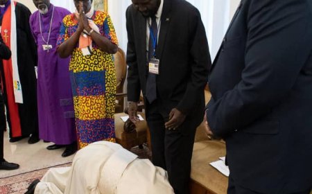 Yasomye ibirenge by'abayobozi ba Sudan y'Amajyepfo! Ibimenyetso bigaragaza ubudasa bwa Papa Francis