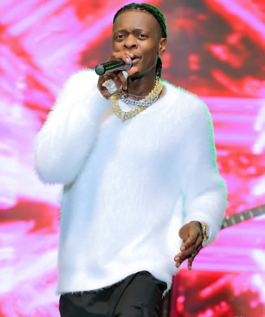 Jose Chameleone yavuze impamvu abahanzi bakuru bari kugaruka bakaganza abato