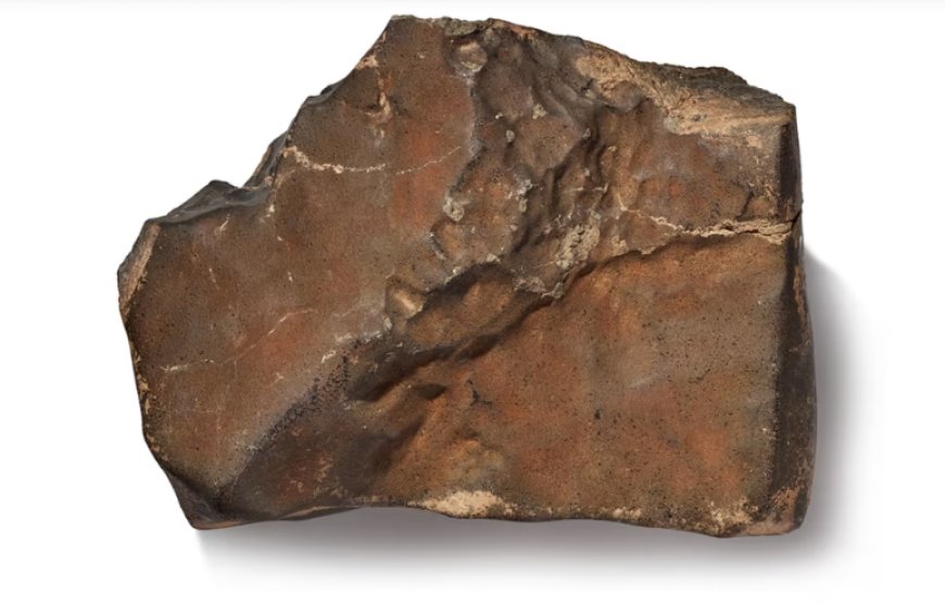 Ikibuye cyavuye mu isanzure cyagurishijwe akayabo karenga miliyari 7 RWF