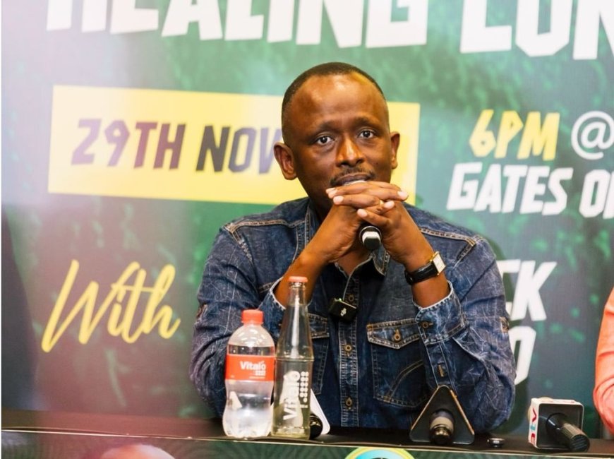 Urubyiruko rwakuze rwumva indirimbo za Richard Ngendahayo mu bategereje igitaramo cye