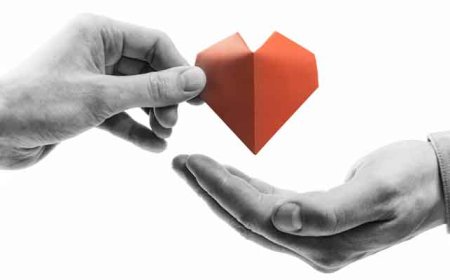 IBANGA RY’UBUZIMA: Dore impamvu gutanga ari kimwe mu bintu by’agaciro byubaka umuntu n’umuryango