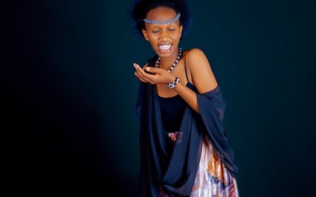 Umurizabageni Nadia yifashishije igisigo mu gukebura abasore