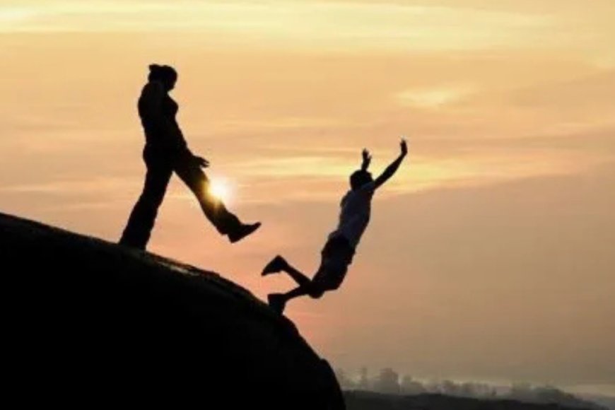 Nuhemukira umuntu uhubutse, uzamenye ko isi yo izakwishyura yitonze.