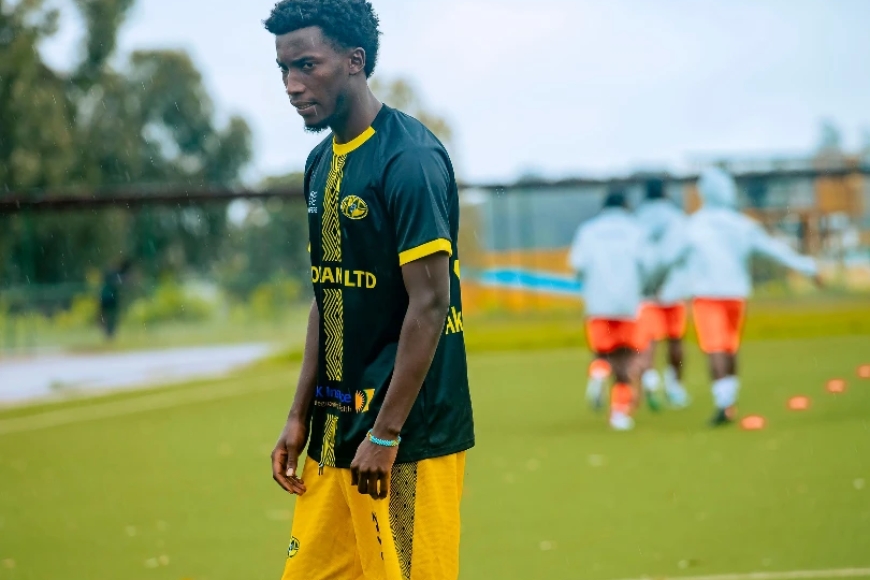 Mukura VS yareze umusifuzi wababaje ubugabo bw'umukinnyi wayo