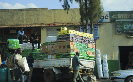 Abanyarwanda bakomeje gushegeshwa n'izamuka ry'ibiciro! - Raporo nshya