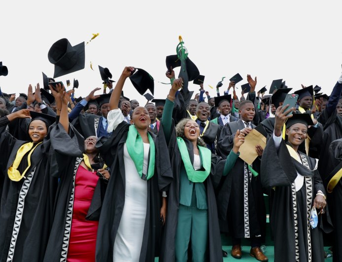 Kubera iki hari abanyeshuri babaga aba mbere mu ishuri bashomereye mu Rwanda ?