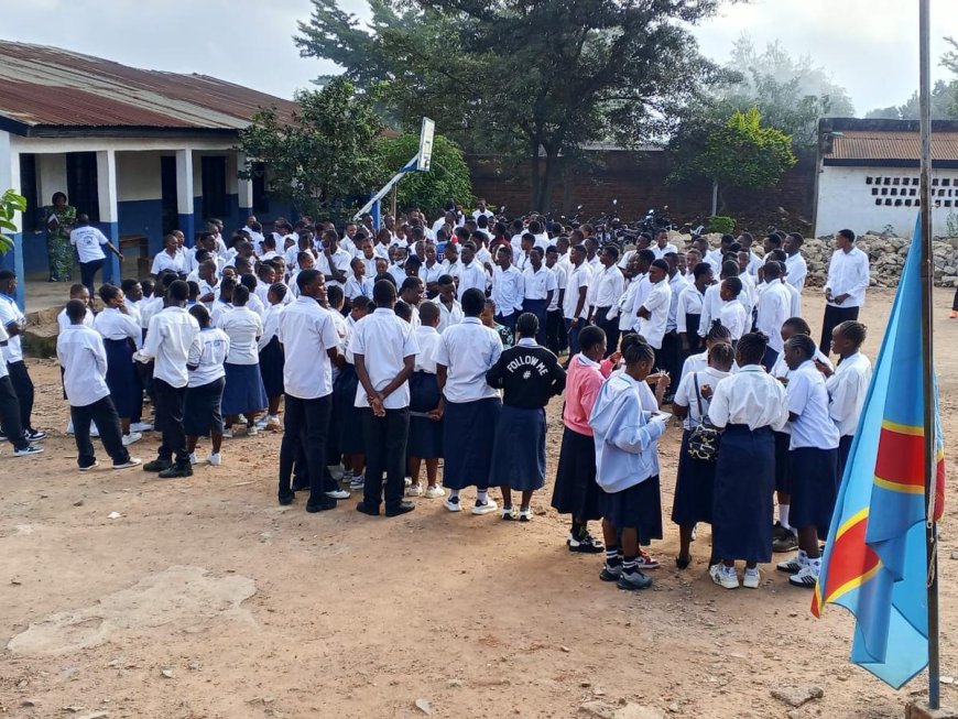 DRC : Abanyeshuri babujijwe kwishimira amanota y’ibizamini bya Leta